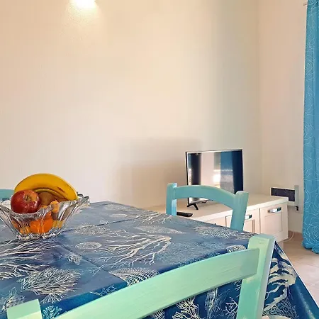 度假居 Acquamarina 布多尼
